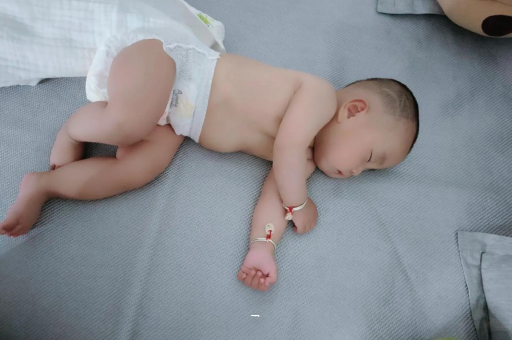 代怀包生男孩医院怀孕初期腰特别酸